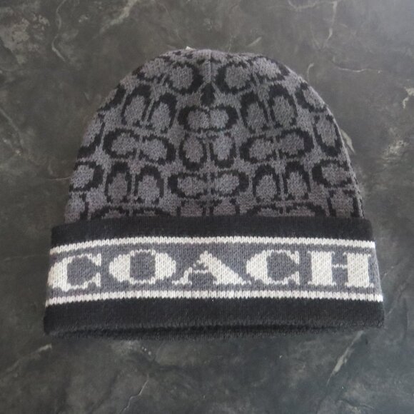 Coach Signature C Jacquard Knit Beanie – Black & Grey – New with Tags (B2) - Picture 2 of 4